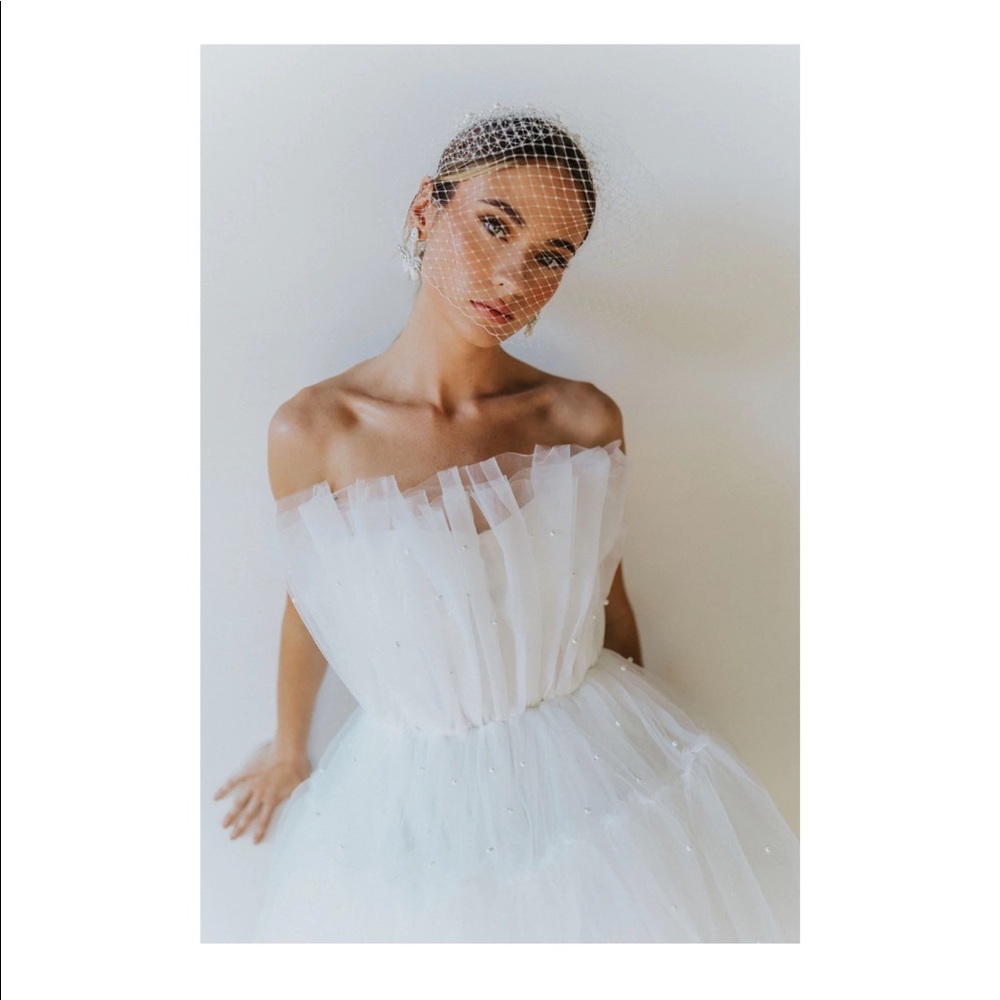 Arlington Pearl Mini by Untamed Petals - XS